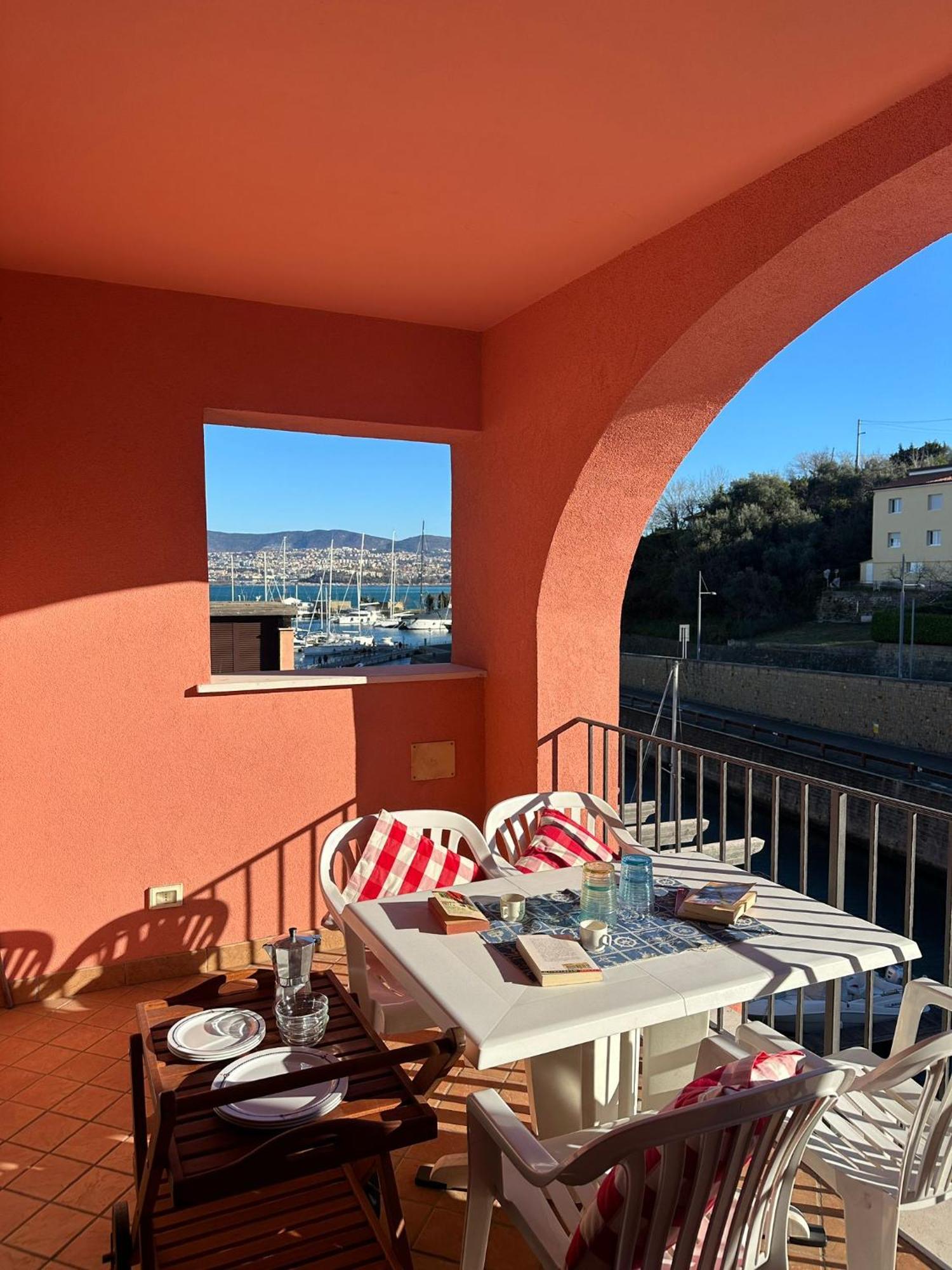 Apartment Giulia Múggia Extérieur photo